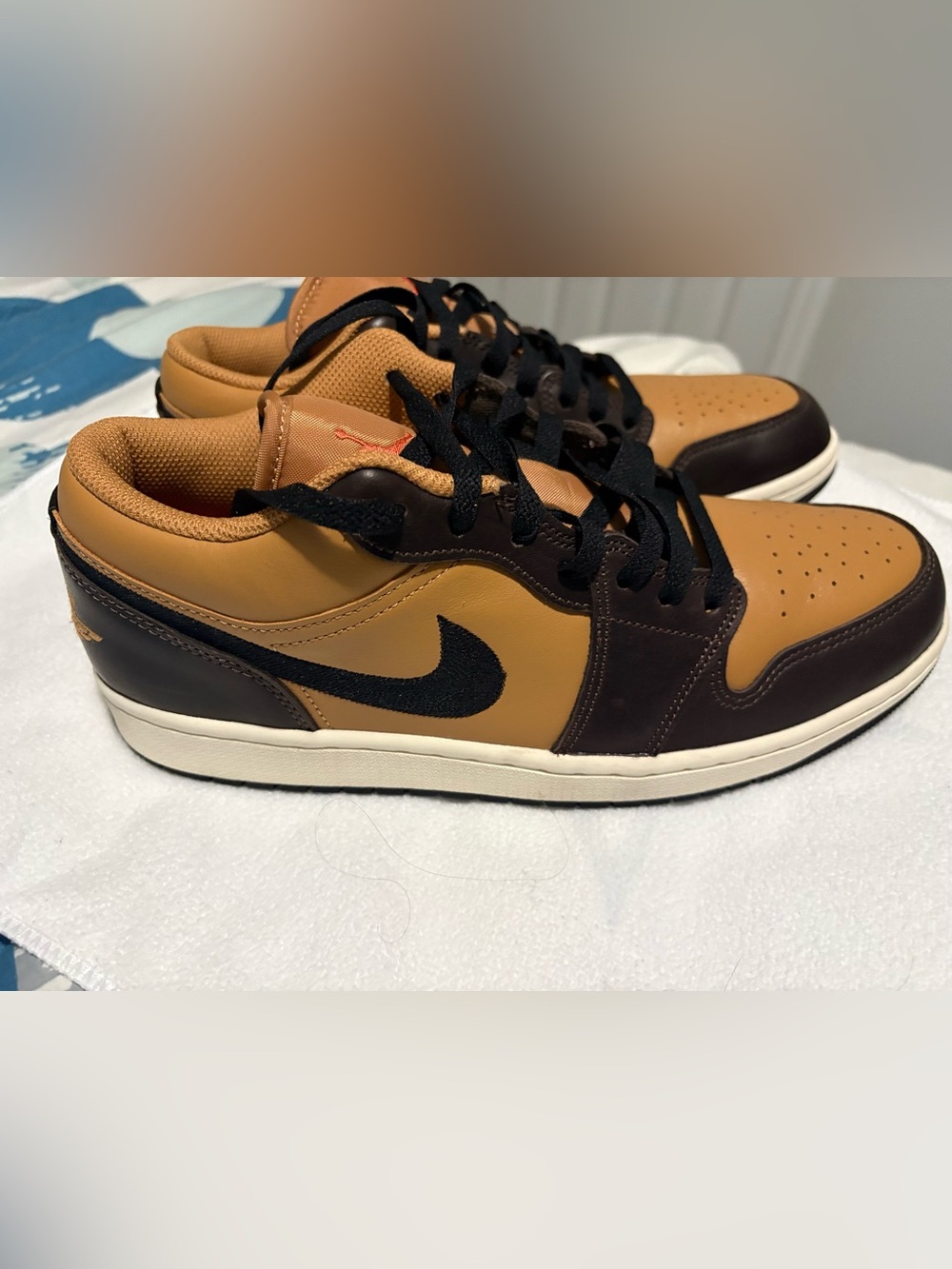 Nike Air Jordan 1 Low SE Flax Baroque Brown Mens Size 10 HQ3603-201